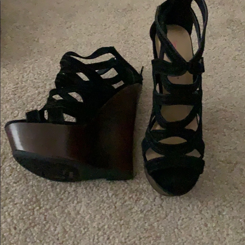 Wedge suede sandals